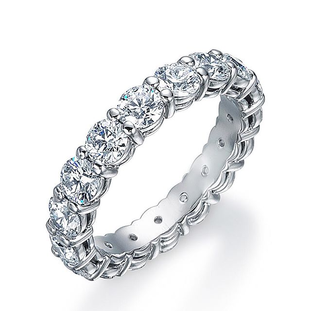 マリッジリング-エンゲージリング-結婚指輪-婚約指輪-エタニティリング-シェアドプロンングセッティング