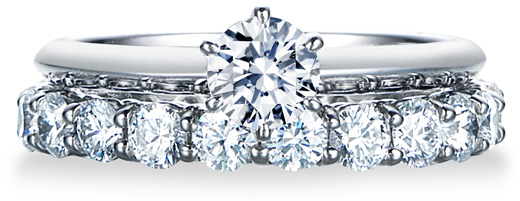 エタニティリング-結婚指輪-婚約指輪-シェアドプロングセッティング-結婚指輪と婚約指輪の重ねづけ-結婚指輪と婚約指輪のコーディネート
